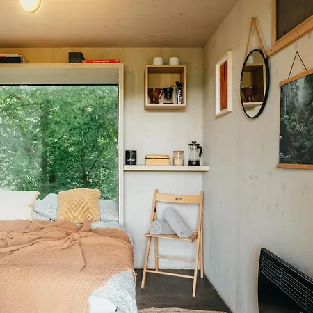 Posed Lisak By Twofingers Glamping